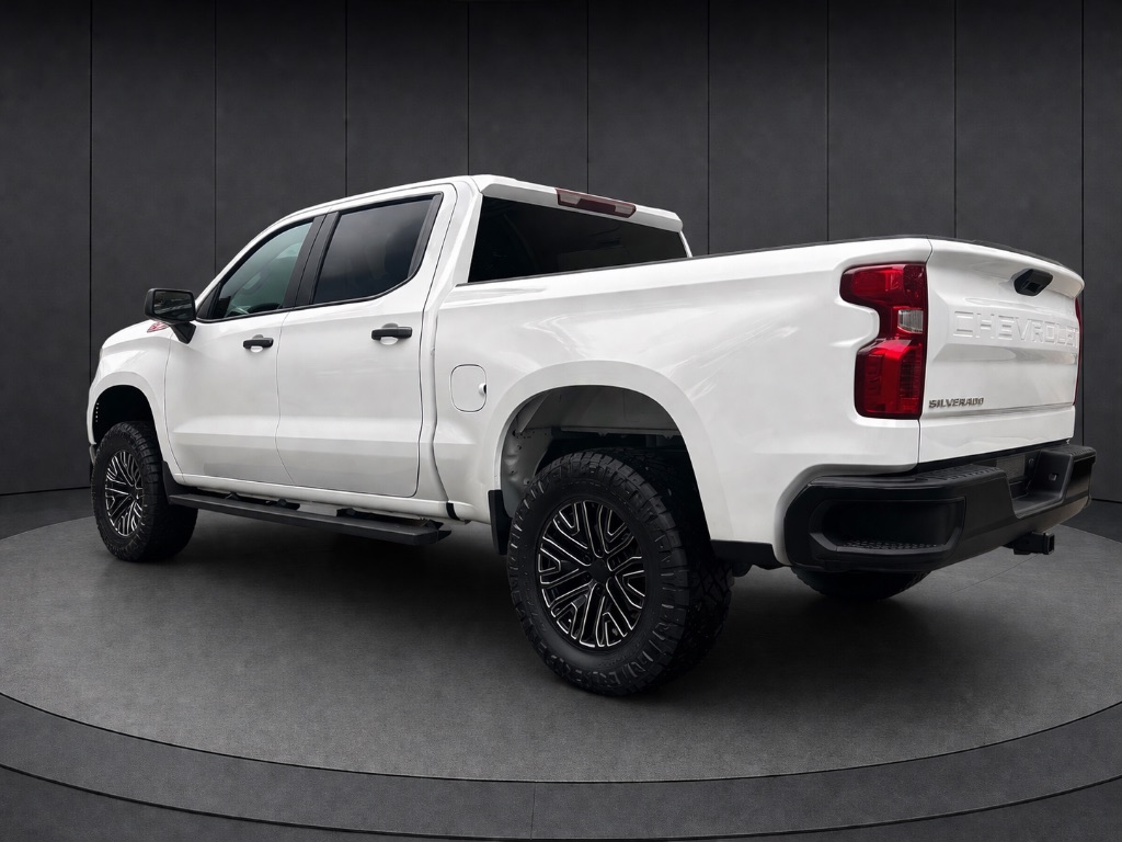 2022 Chevrolet Silverado - $29,999