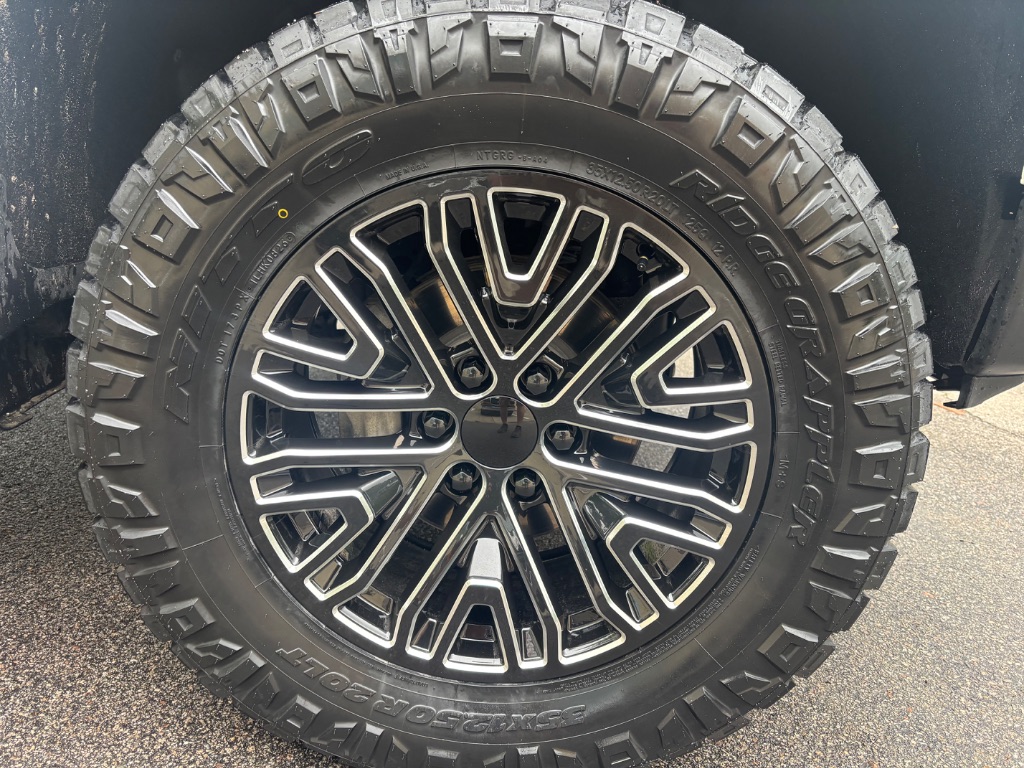 2022 Chevrolet Silverado - $29,999
