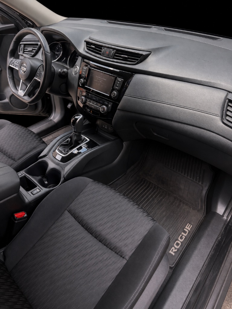 2019 Nissan Rogue - $13,900