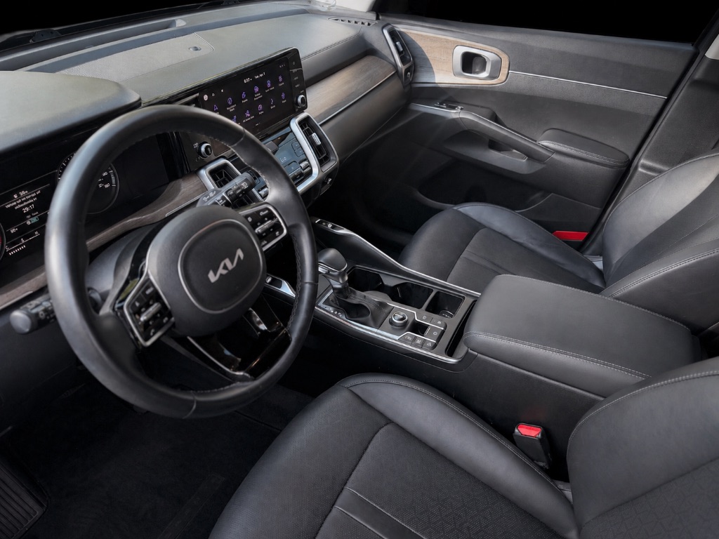 2022 Kia Sorento - $19,999