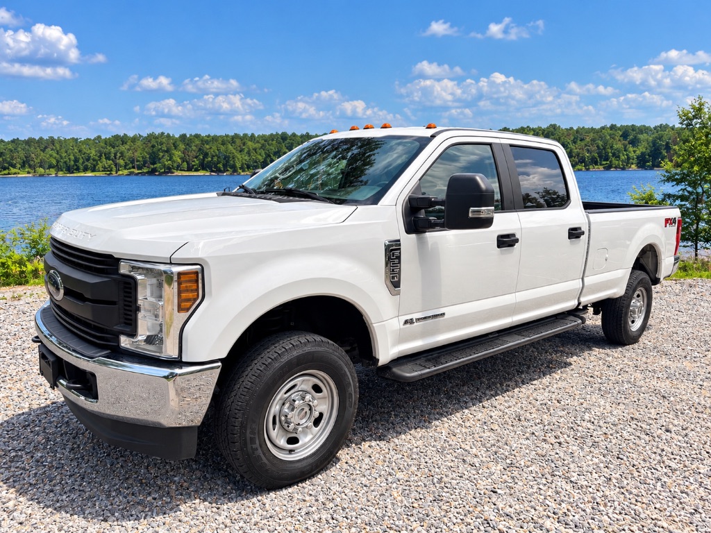 2018 Ford F-250 - $26,999