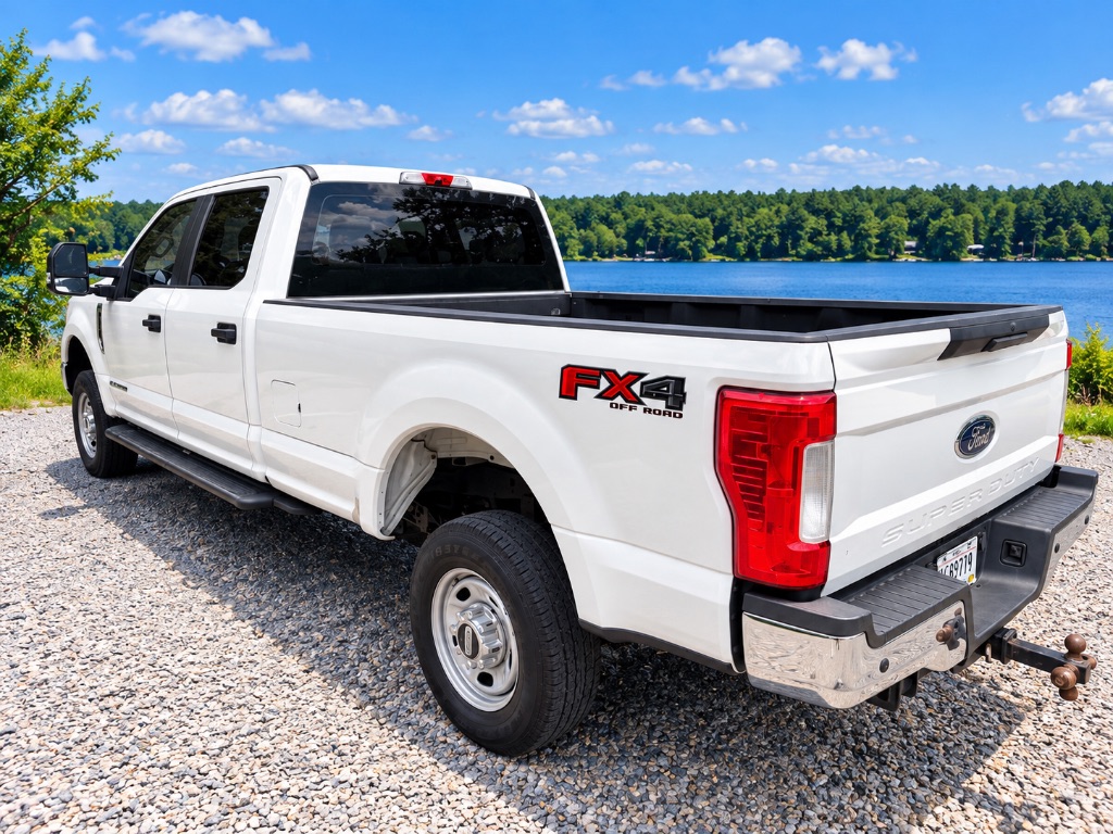 2018 Ford F-250 - $26,999