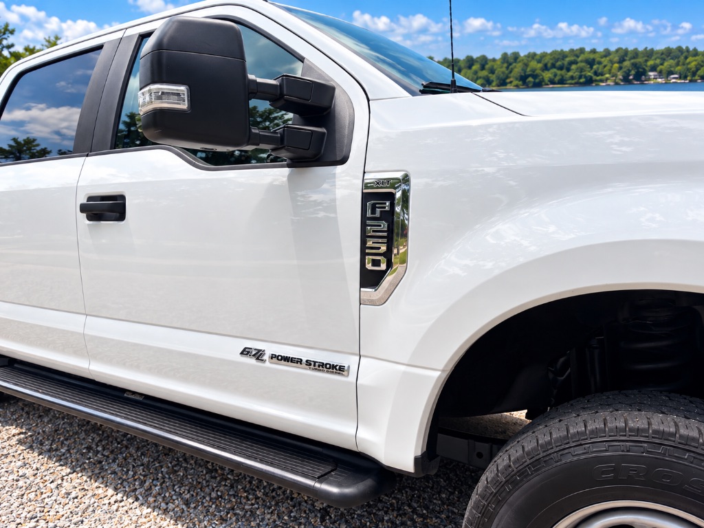2018 Ford F-250 - $26,999