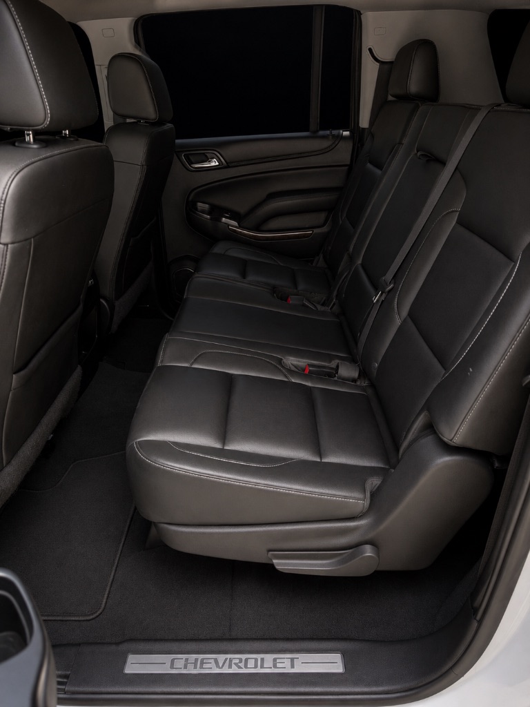 2019 Chevrolet Suburban - $17,999
