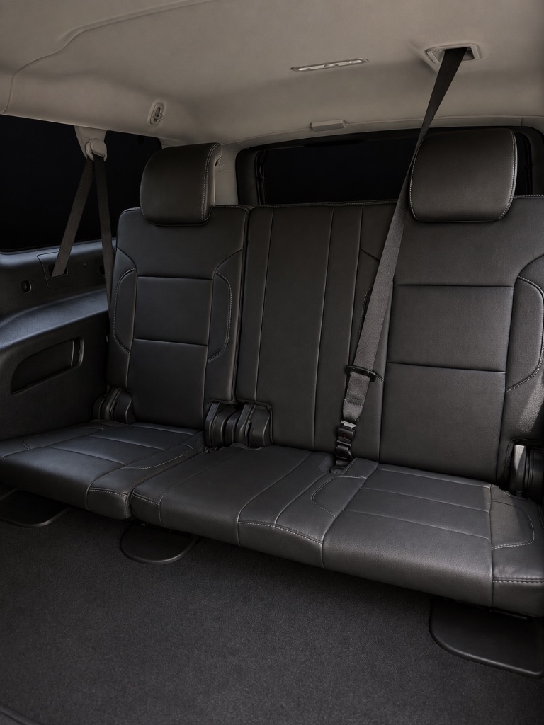 2019 Chevrolet Suburban - $17,999