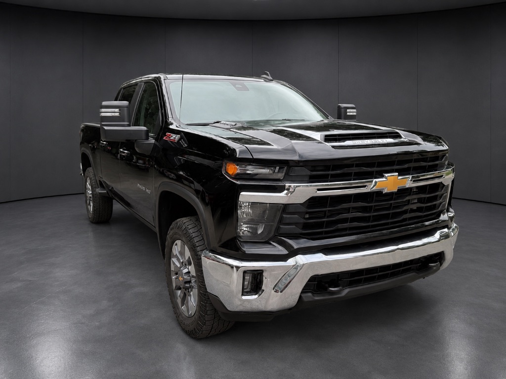2024 Chevrolet Silverado Hd - $43,900