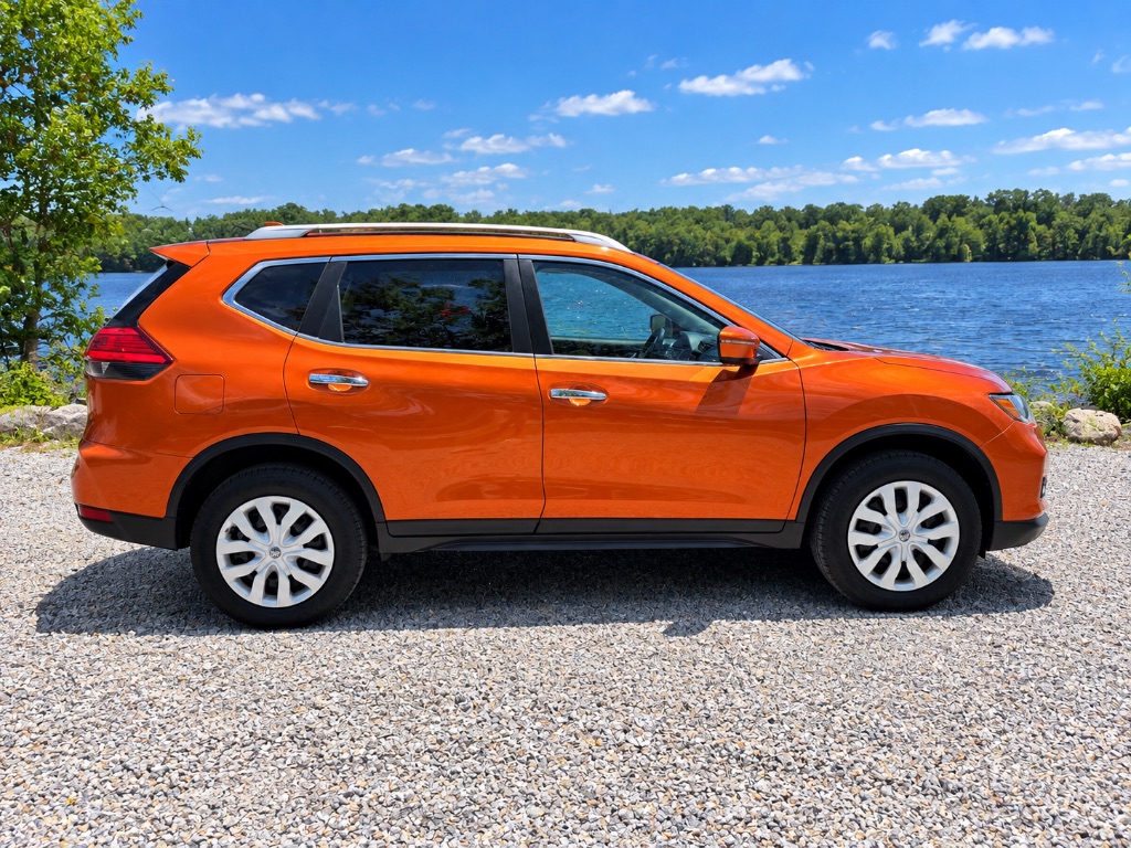 2017 Nissan Rogue - $9,999