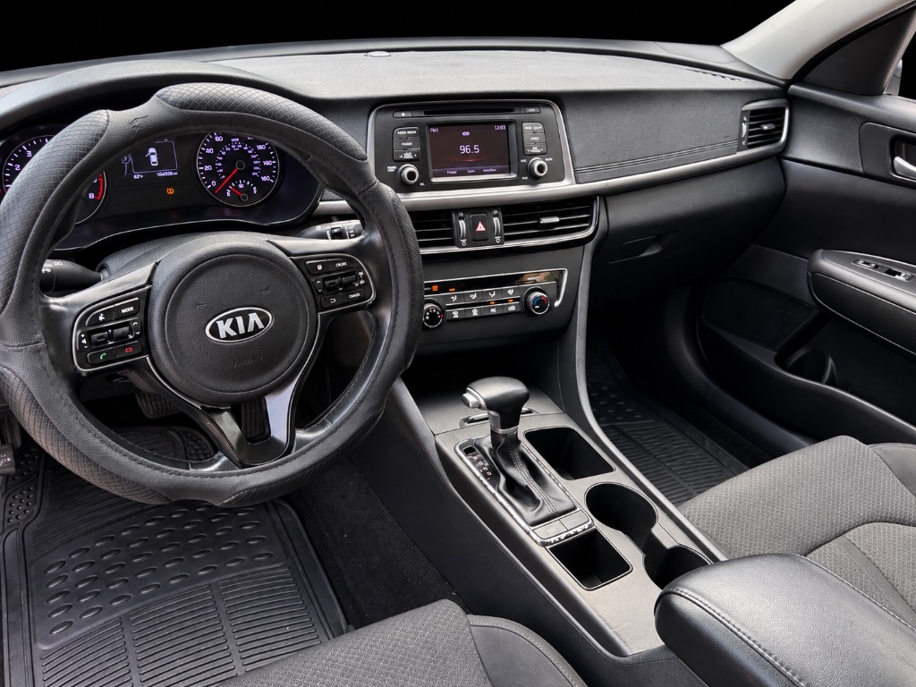 2016 Kia Optima - $7,500