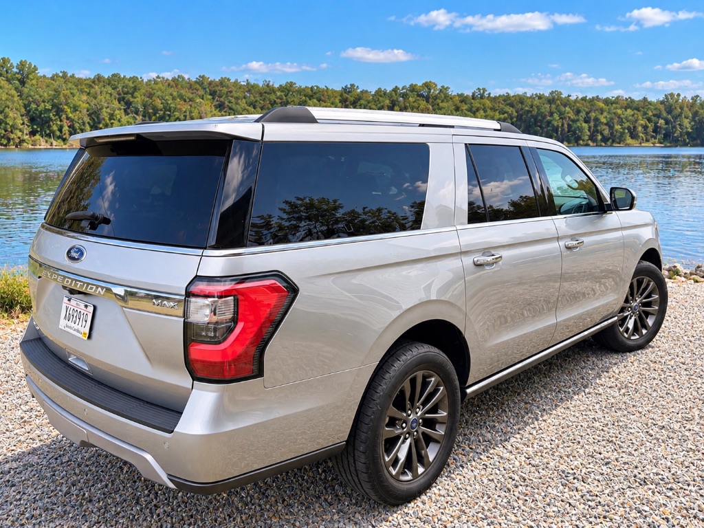 2020 Ford Expedition - $18,999