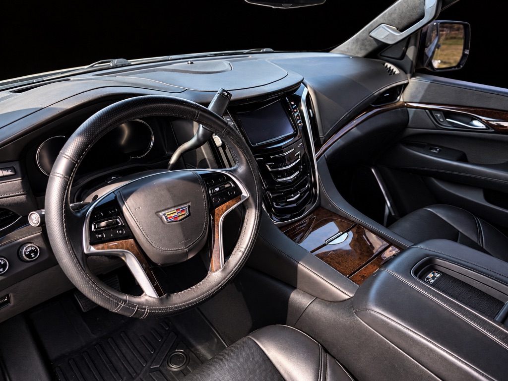 2017 Cadillac Escalade - $26,900