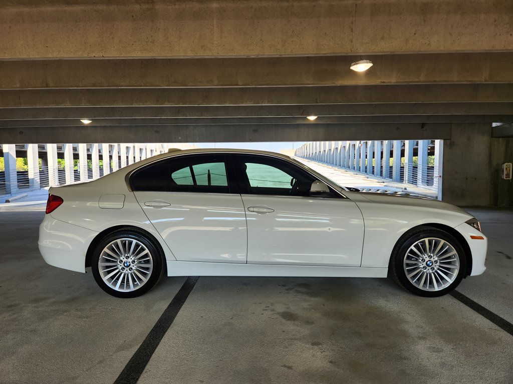 2015 BMW 3-Series 328i photo