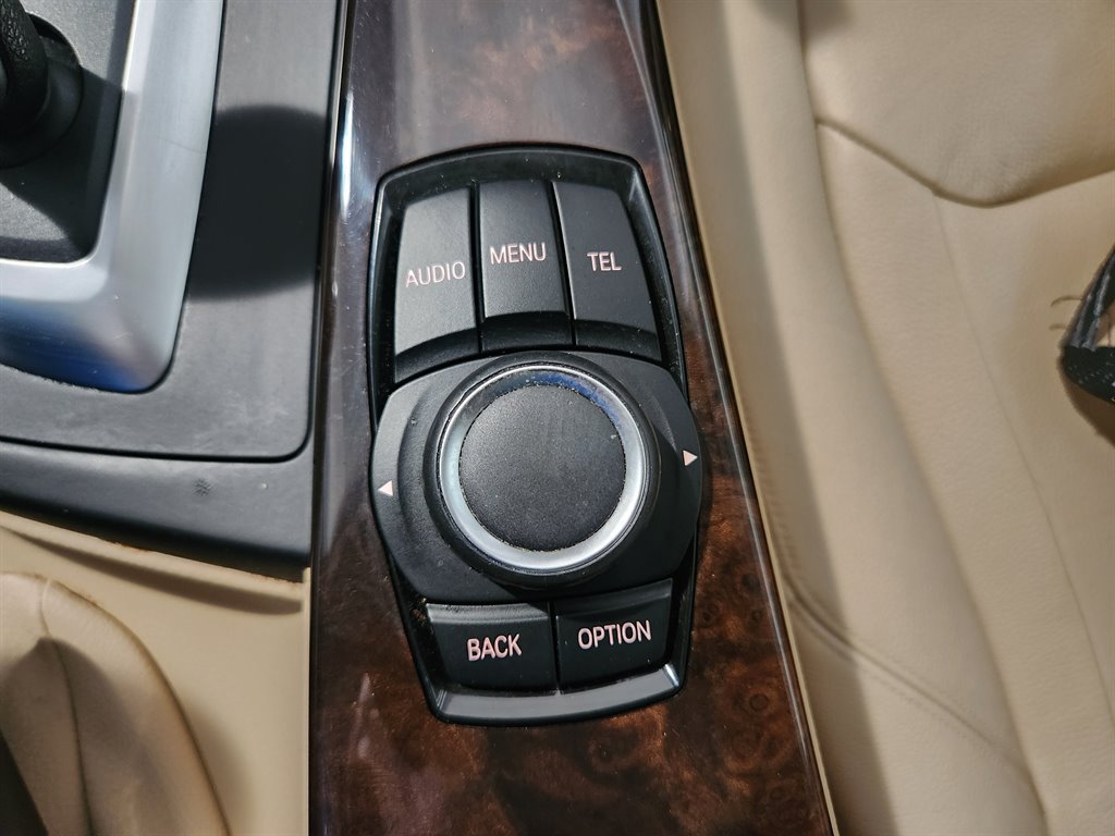 2015 BMW 3-Series 328i photo