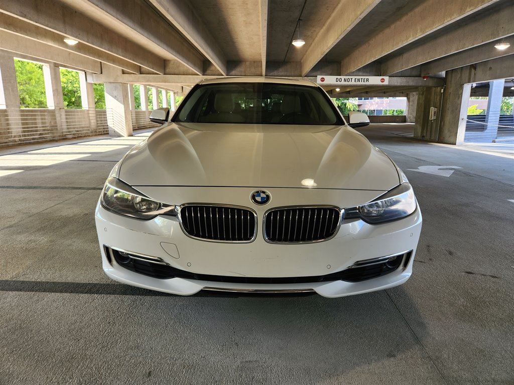2015 BMW 3-Series 328i photo