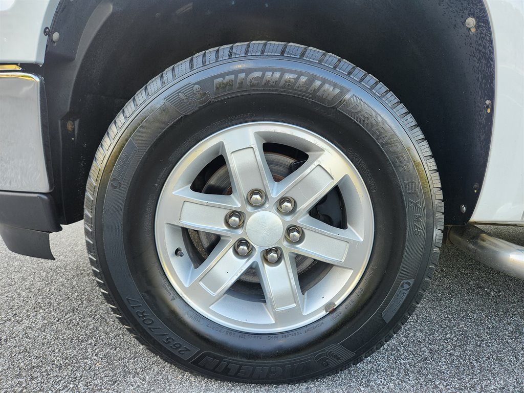 2011 GMC Sierra 1500 SLE photo