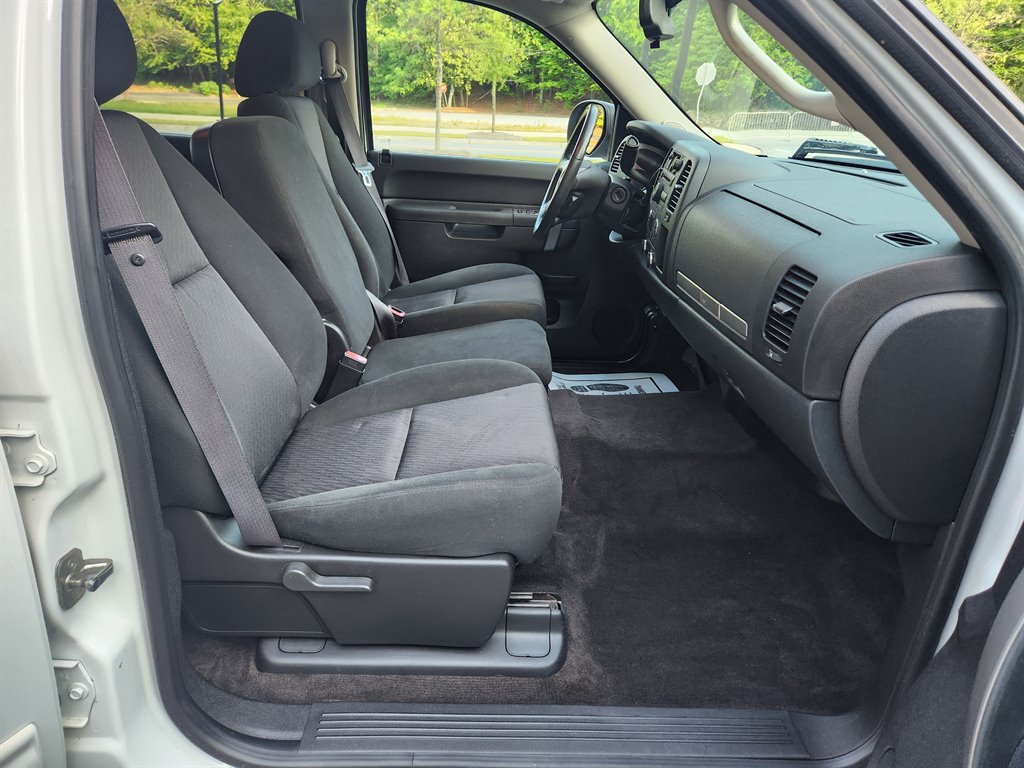 2011 GMC Sierra 1500 SLE photo