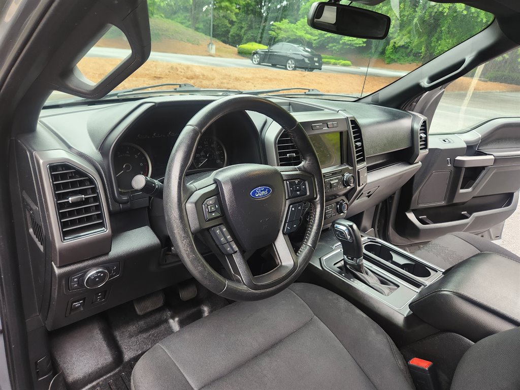 2020 Ford F-150 - $17,500