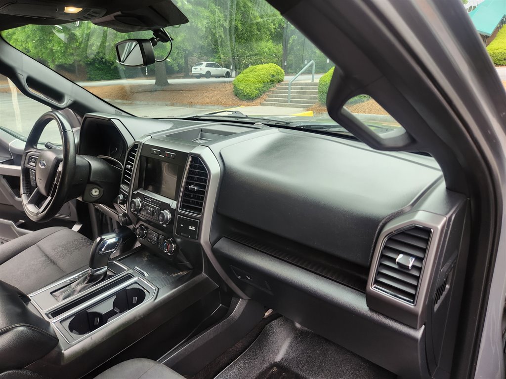 2020 Ford F-150 - $17,500