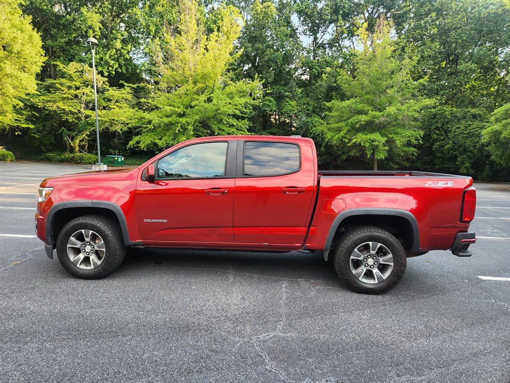 2015 Chevrolet Colorado - $15,250