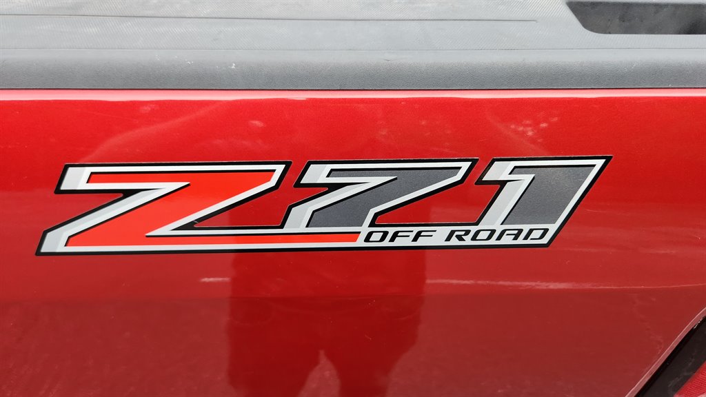 2015 Chevrolet Colorado - $15,250