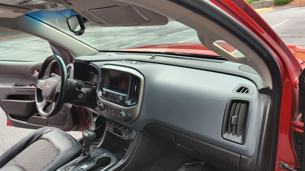 2015 Chevrolet Colorado - $15,250