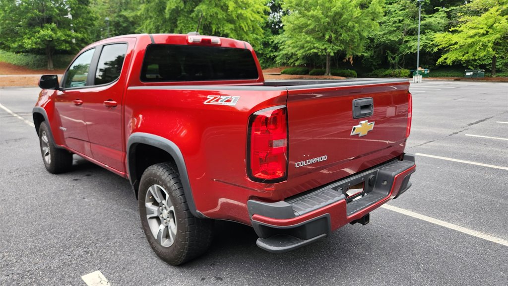 2015 Chevrolet Colorado - $15,250