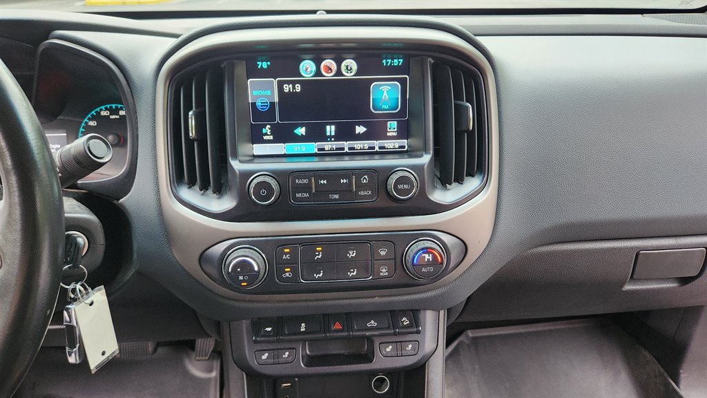 2015 Chevrolet Colorado - $15,250