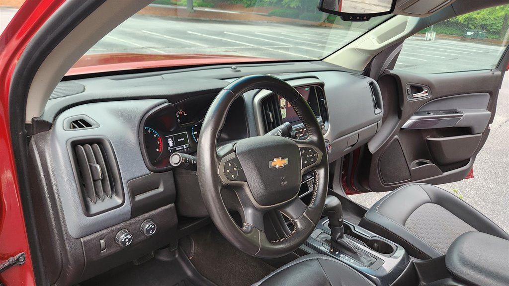 2015 Chevrolet Colorado - $15,250
