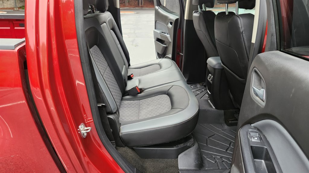 2015 Chevrolet Colorado - $15,250