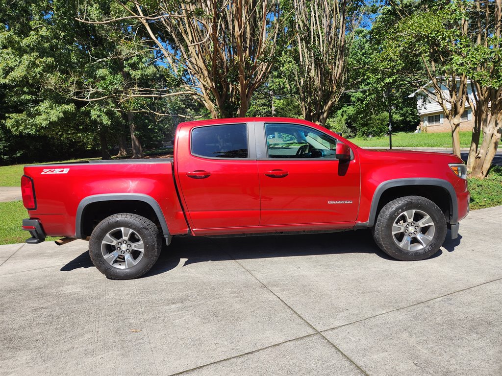 2015 Chevrolet Colorado - $15,250