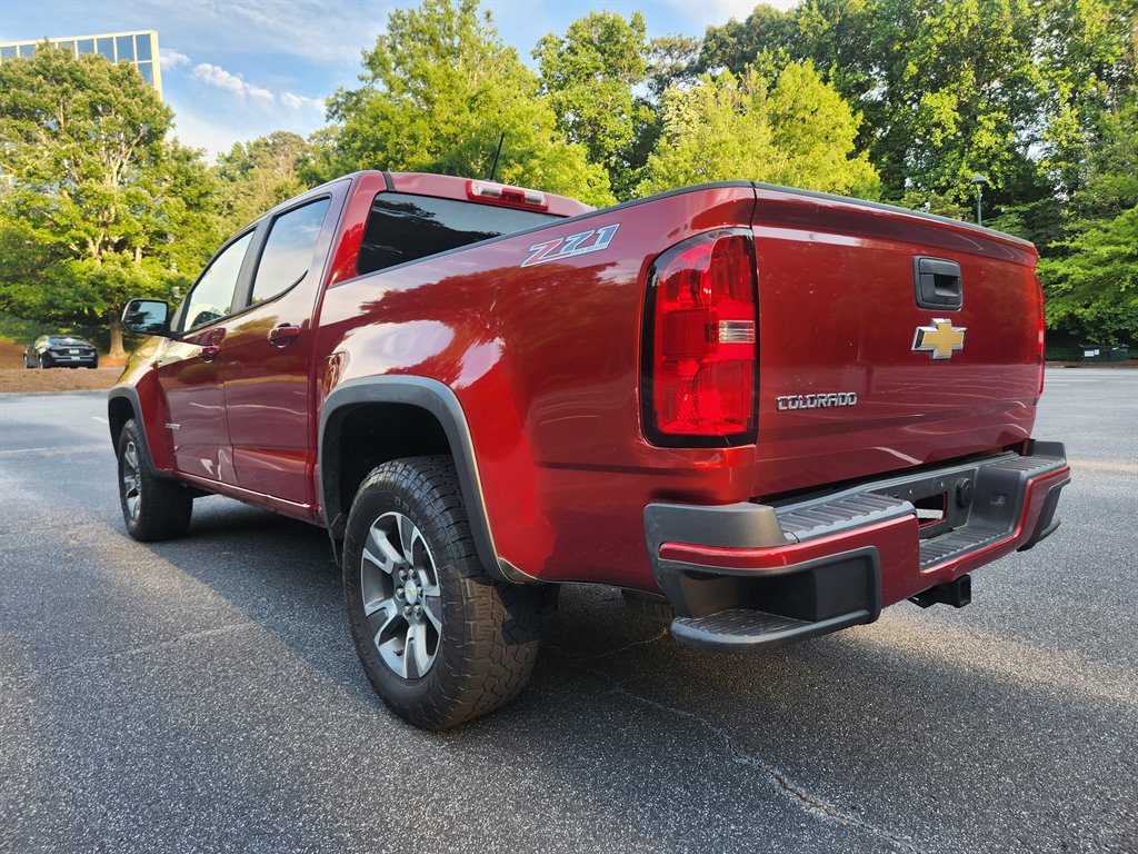 2015 Chevrolet Colorado - $15,250