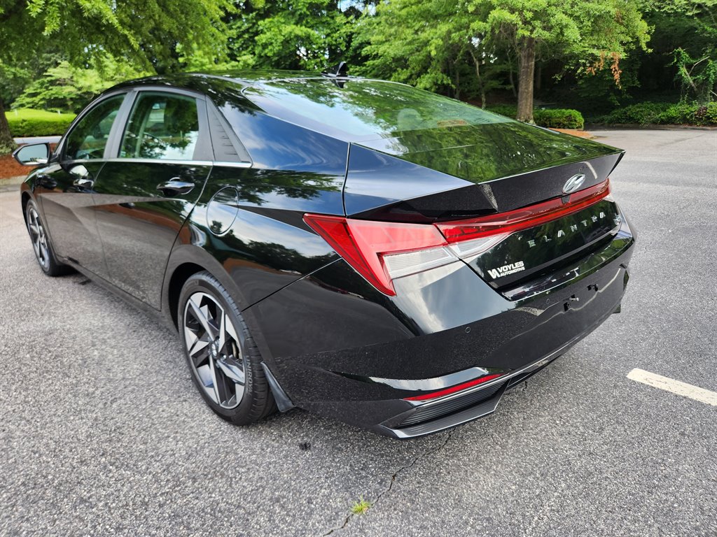 2023 Hyundai Elantra - $15,500