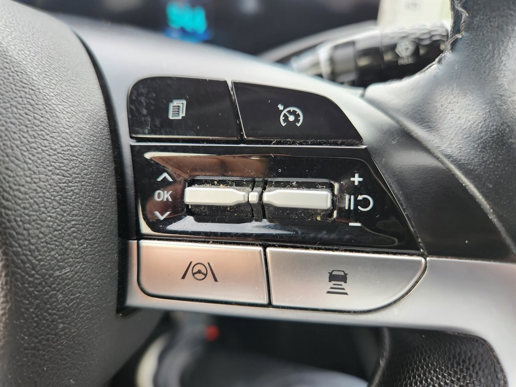 2023 Hyundai Elantra - $15,500