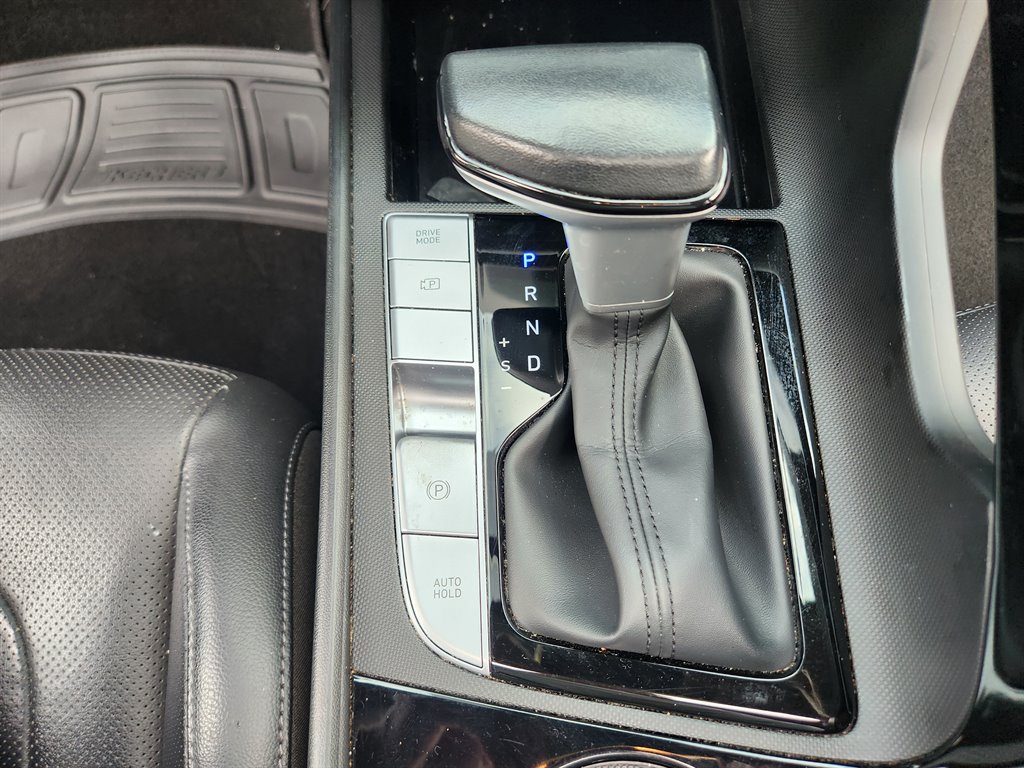 2023 Hyundai Elantra - $15,500
