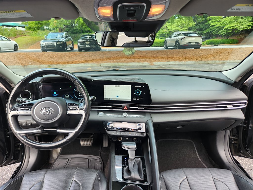 2023 Hyundai Elantra - $15,500