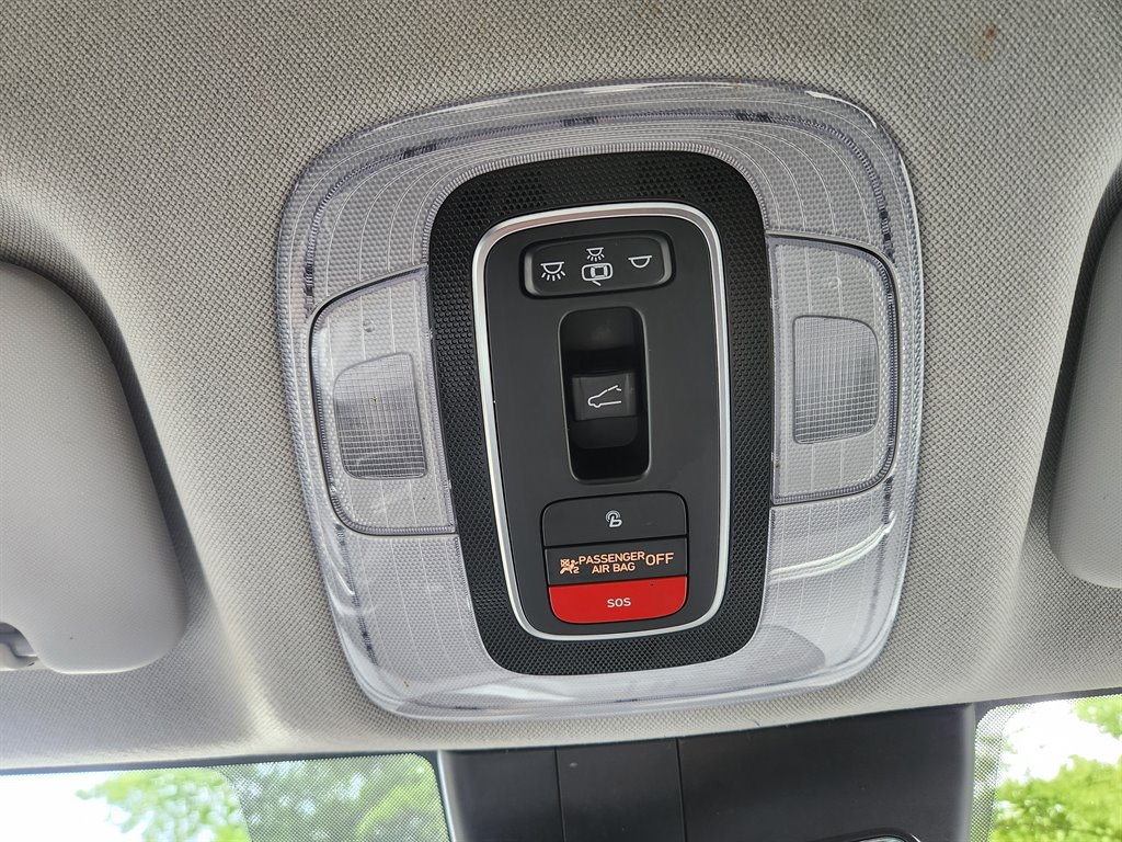 2023 Hyundai Elantra - $15,500