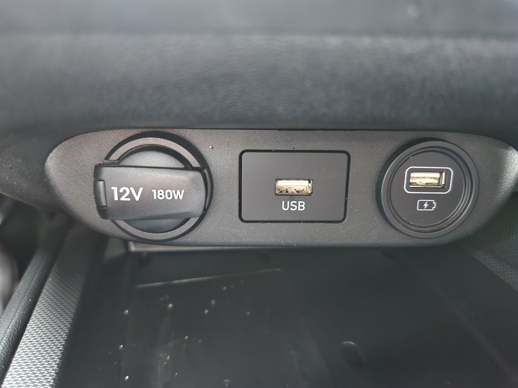 2023 Hyundai Elantra - $15,500