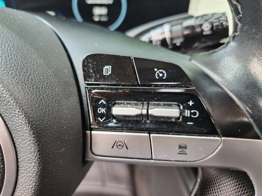 2023 Hyundai Elantra - $15,500