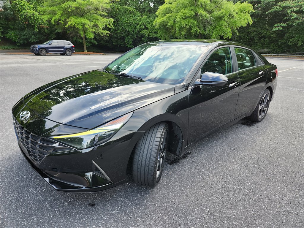 2023 Hyundai Elantra - $15,500