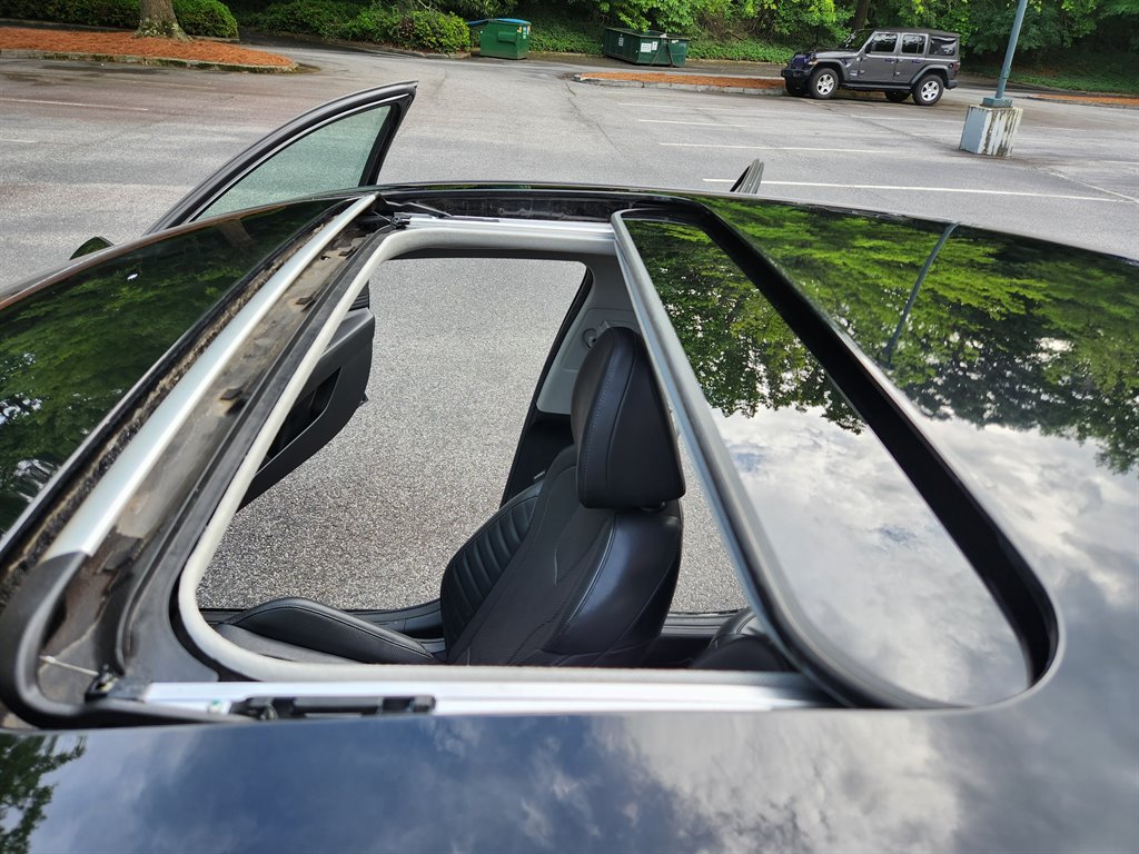 2023 Hyundai Elantra - $15,500