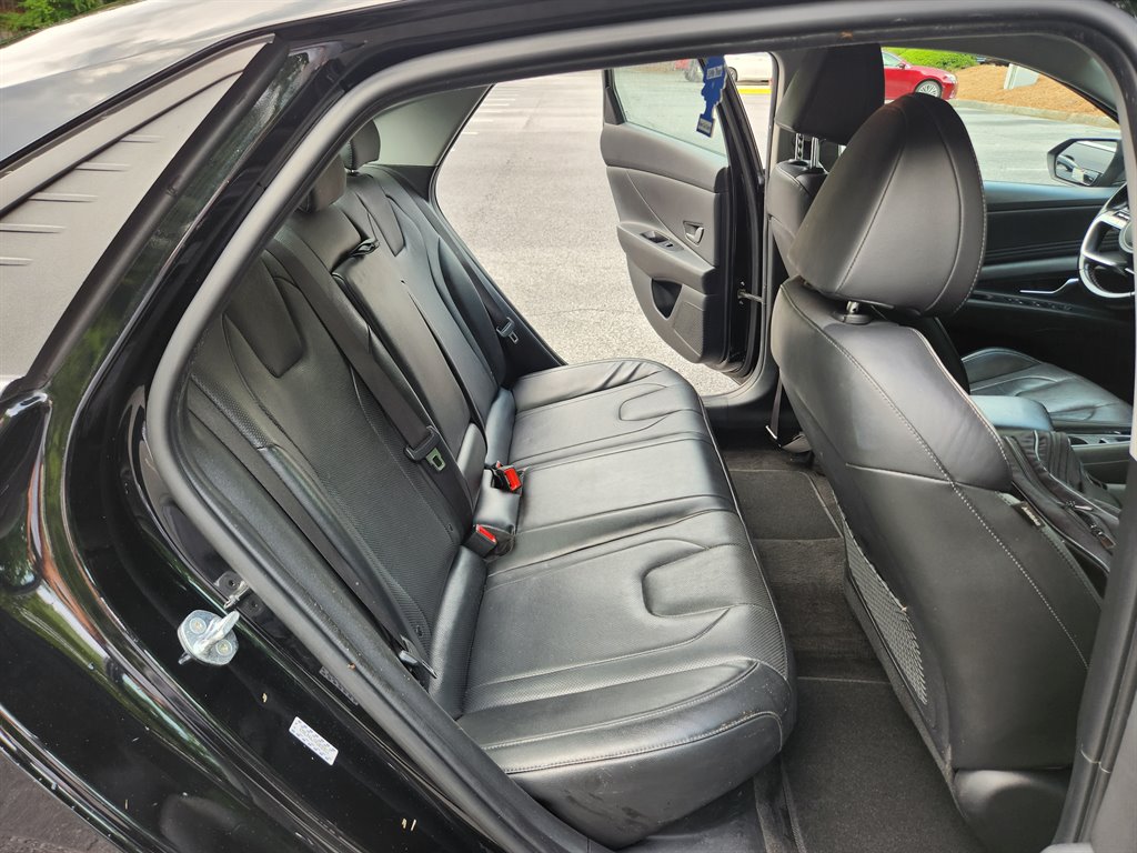2023 Hyundai Elantra - $15,500