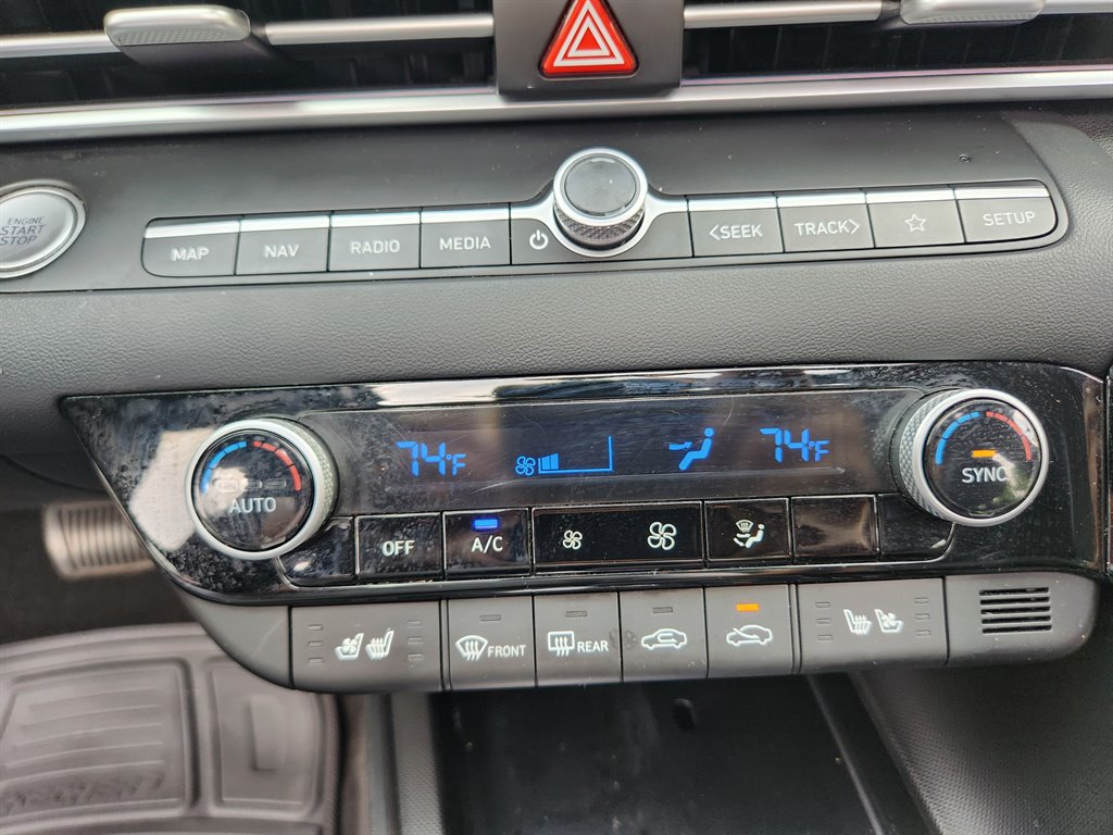 2023 Hyundai Elantra - $15,500