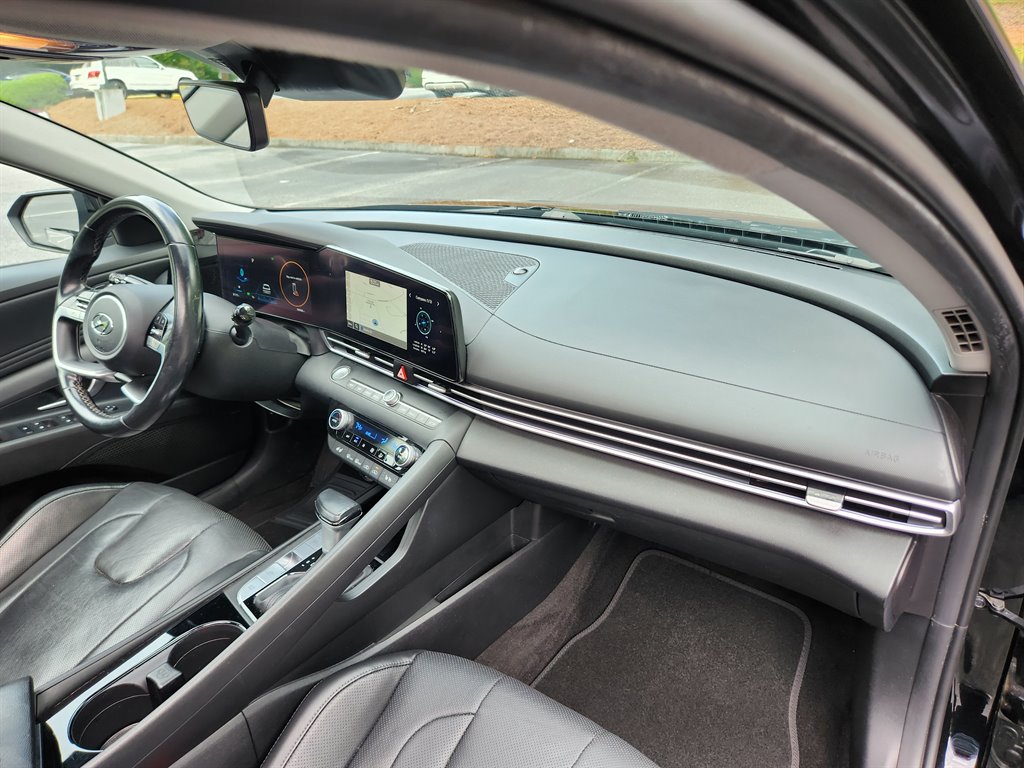 2023 Hyundai Elantra - $15,500