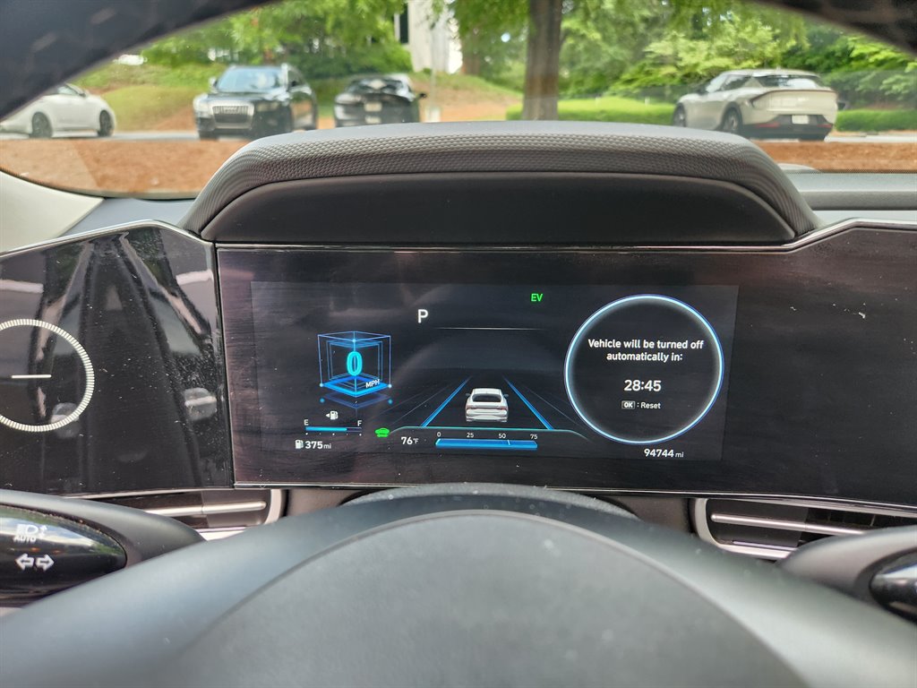 2023 Hyundai Elantra - $15,500