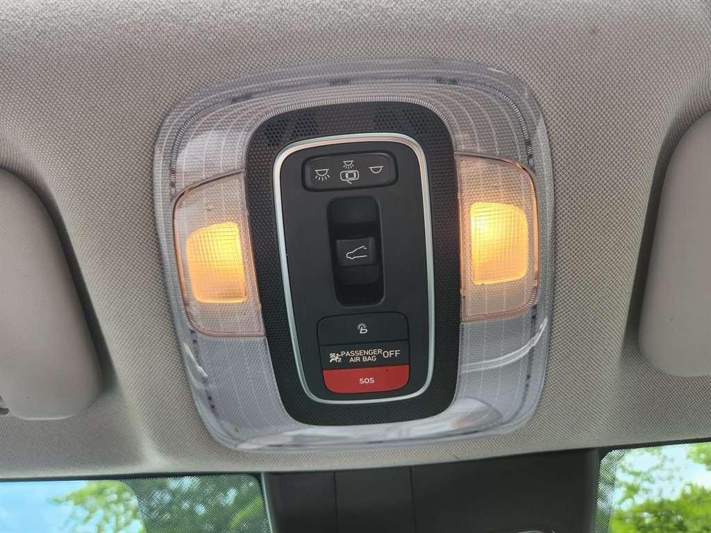2023 Hyundai Elantra - $15,500