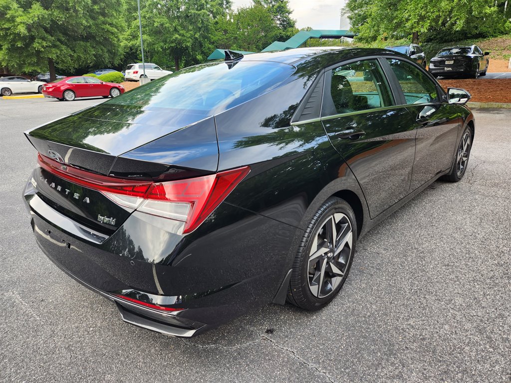 2023 Hyundai Elantra - $15,500
