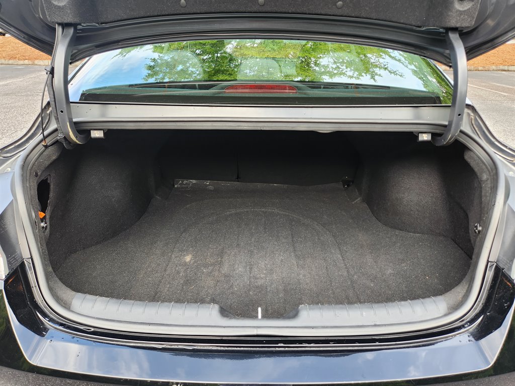 2023 Hyundai Elantra - $15,500