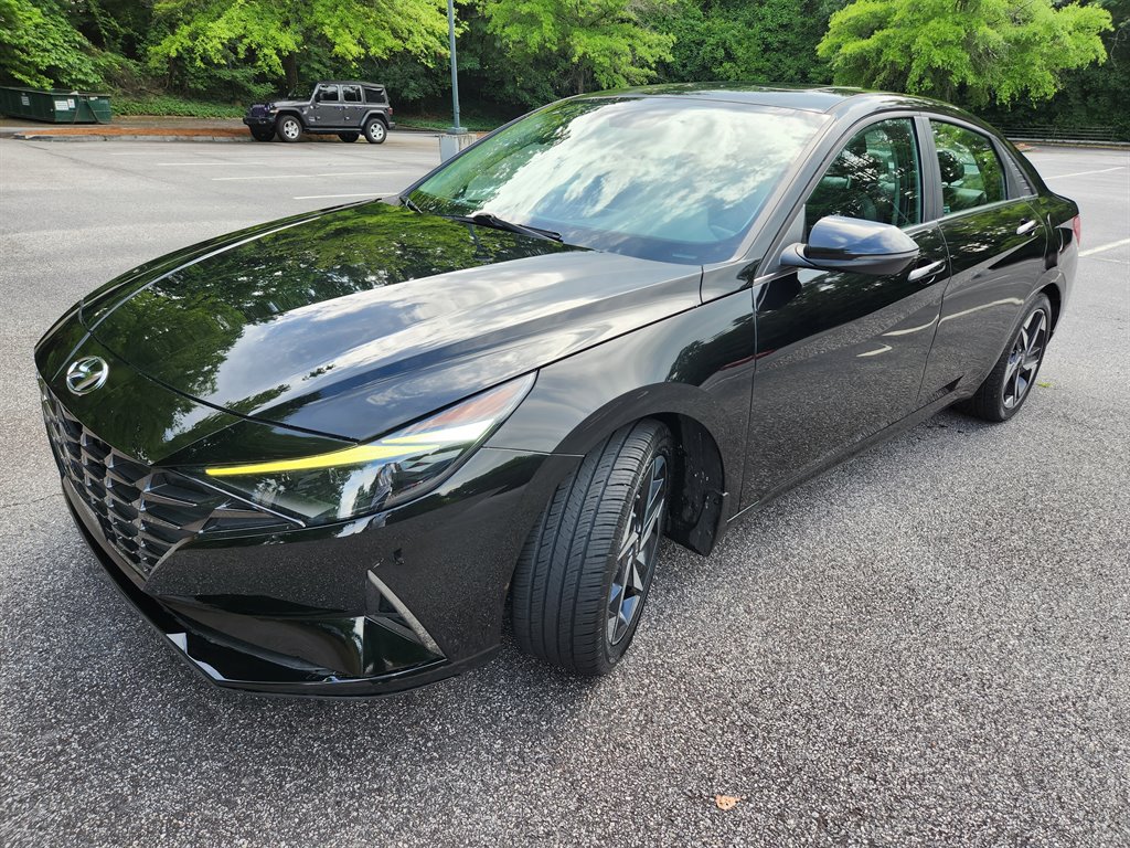 2023 Hyundai Elantra - $15,500