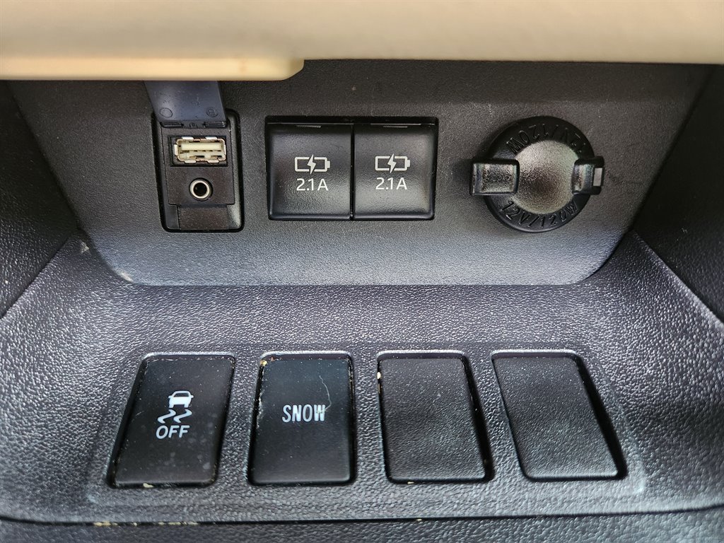 2018 Toyota Highlander - $20,750