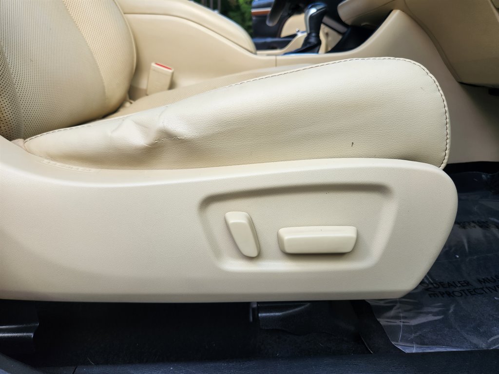 2018 Toyota Highlander - $20,750