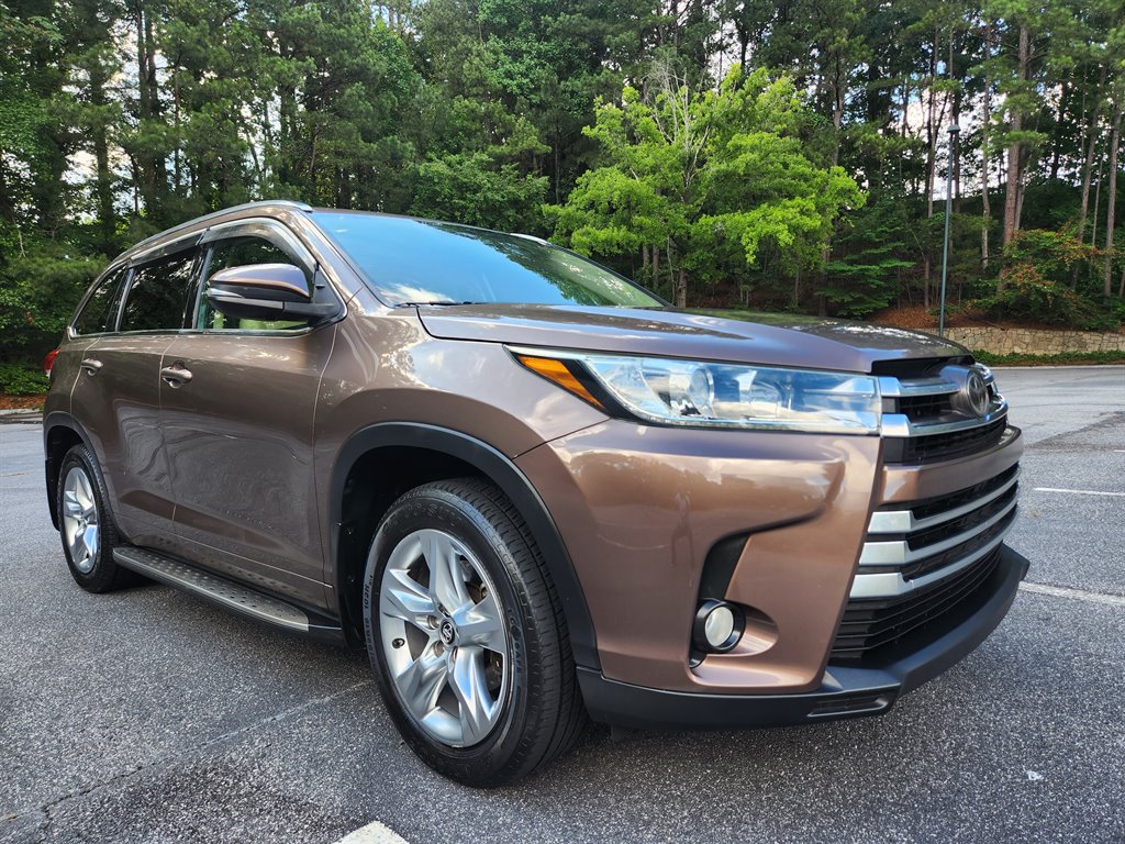 2018 Toyota Highlander - $20,750